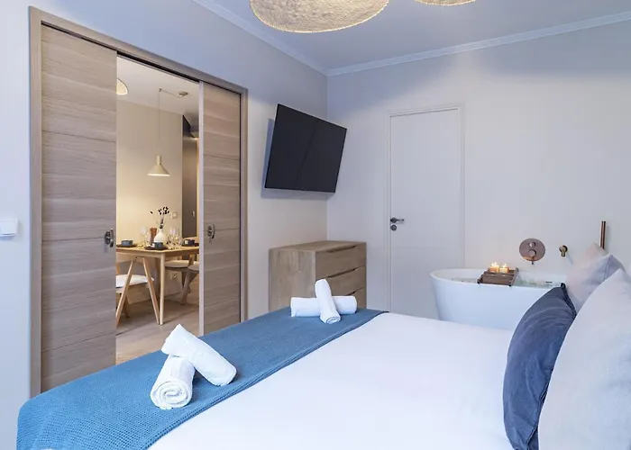 The Blue Suite On Champs Elysees Avenue